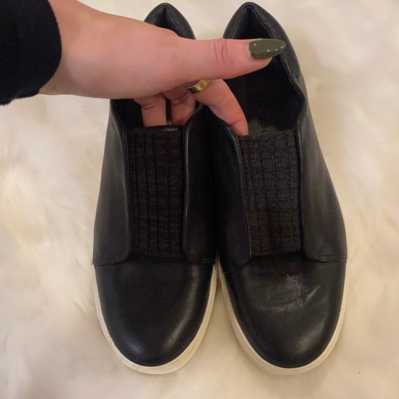 Vince Leather Sneakers - Picture 3 of 9